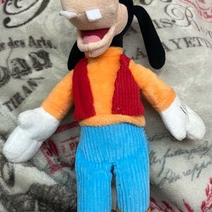 Disney Junior Goofy Push 11" Soft Cute Fun Stuffed Animal